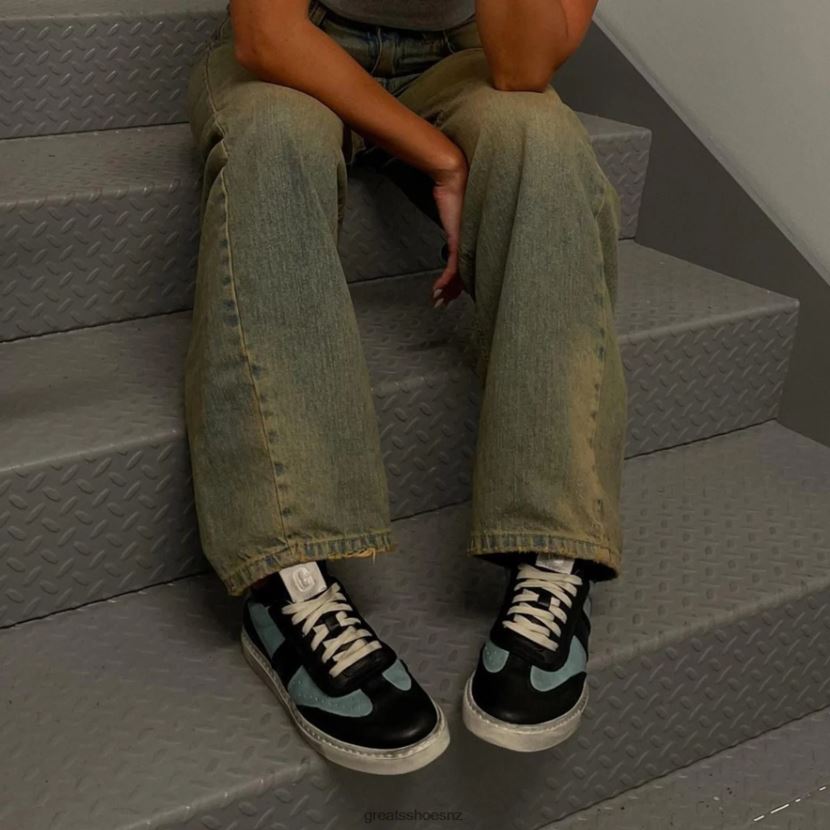 GREATS Blue Multi The Charlie Distressed Shoes ZXBPJD140