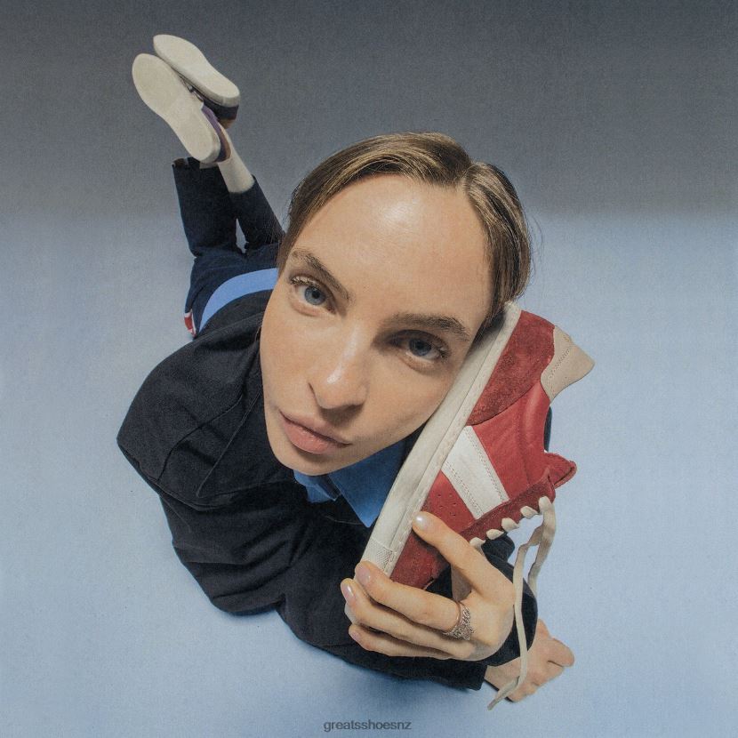 GREATS Red The Charlie Distressed Shoes ZXBPJD143