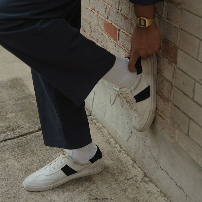 GREATS White Black The Charlie Distressed Shoes ZXBPJD33